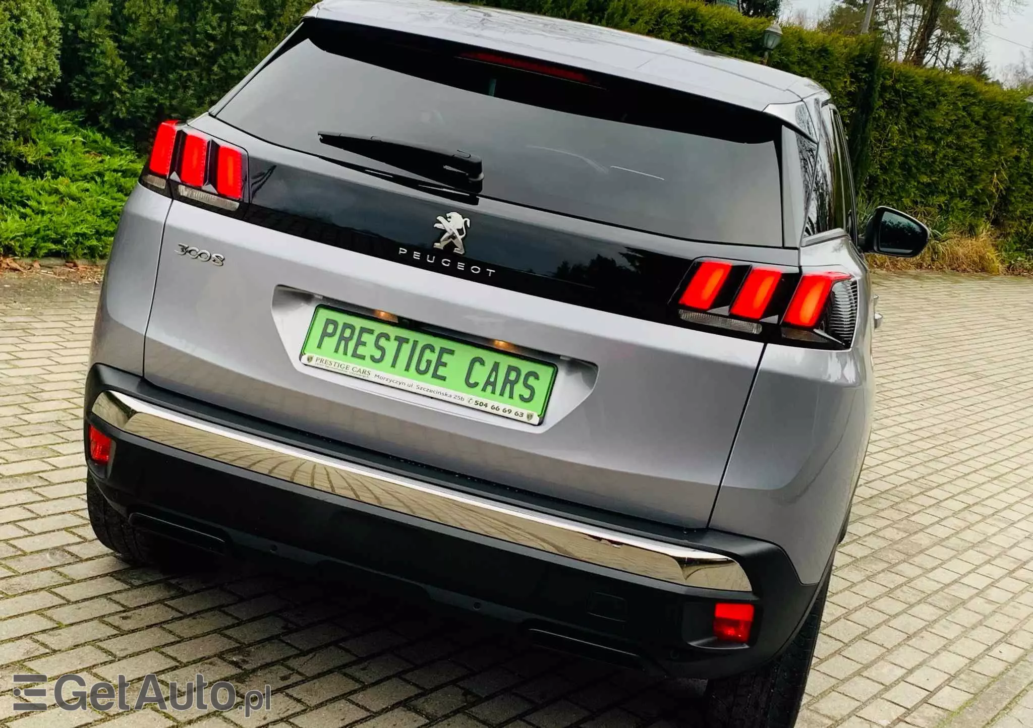 PEUGEOT 3008 1.2 PureTech Allure S&S EAT8