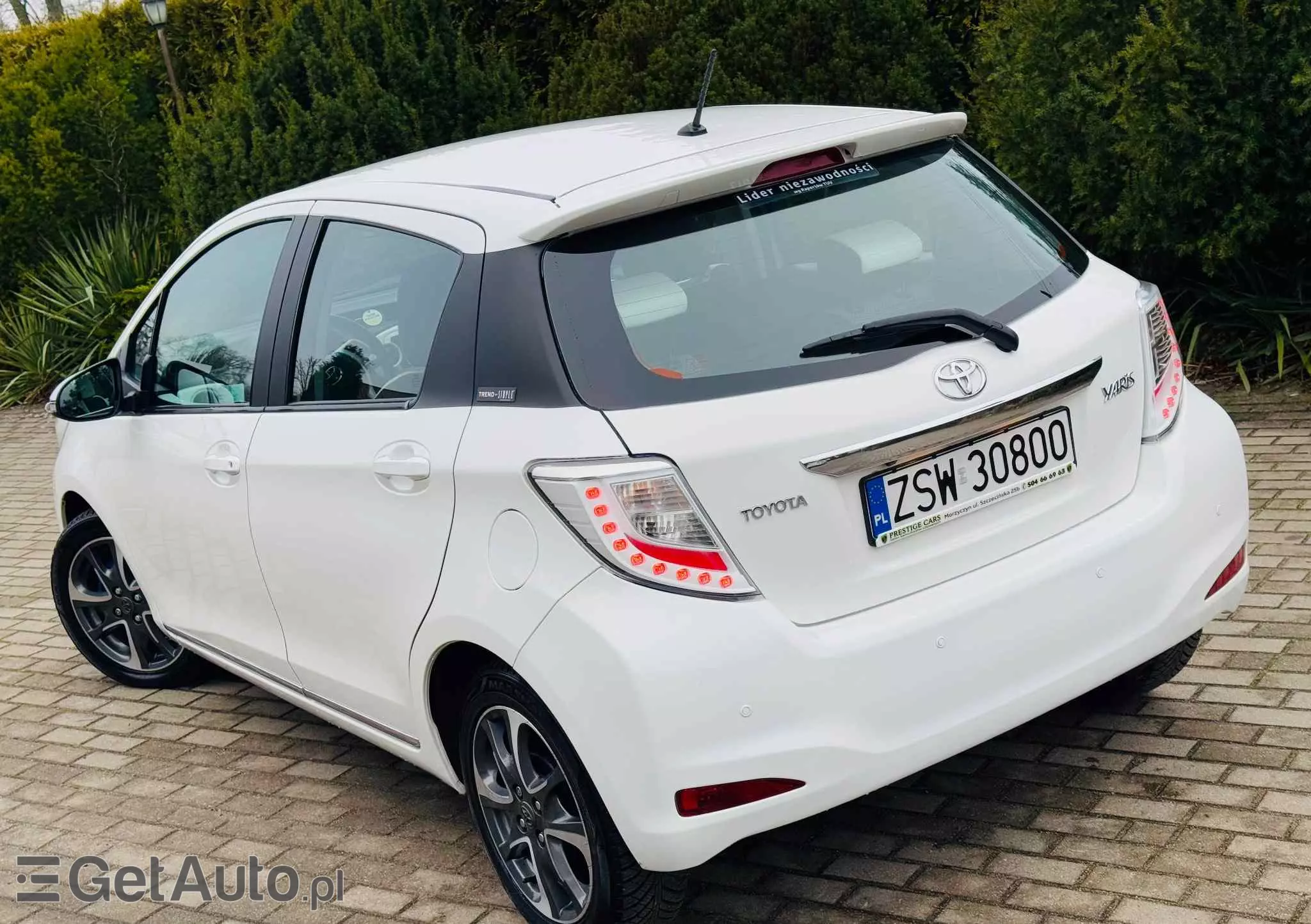 TOYOTA Yaris 1.33 Prestige