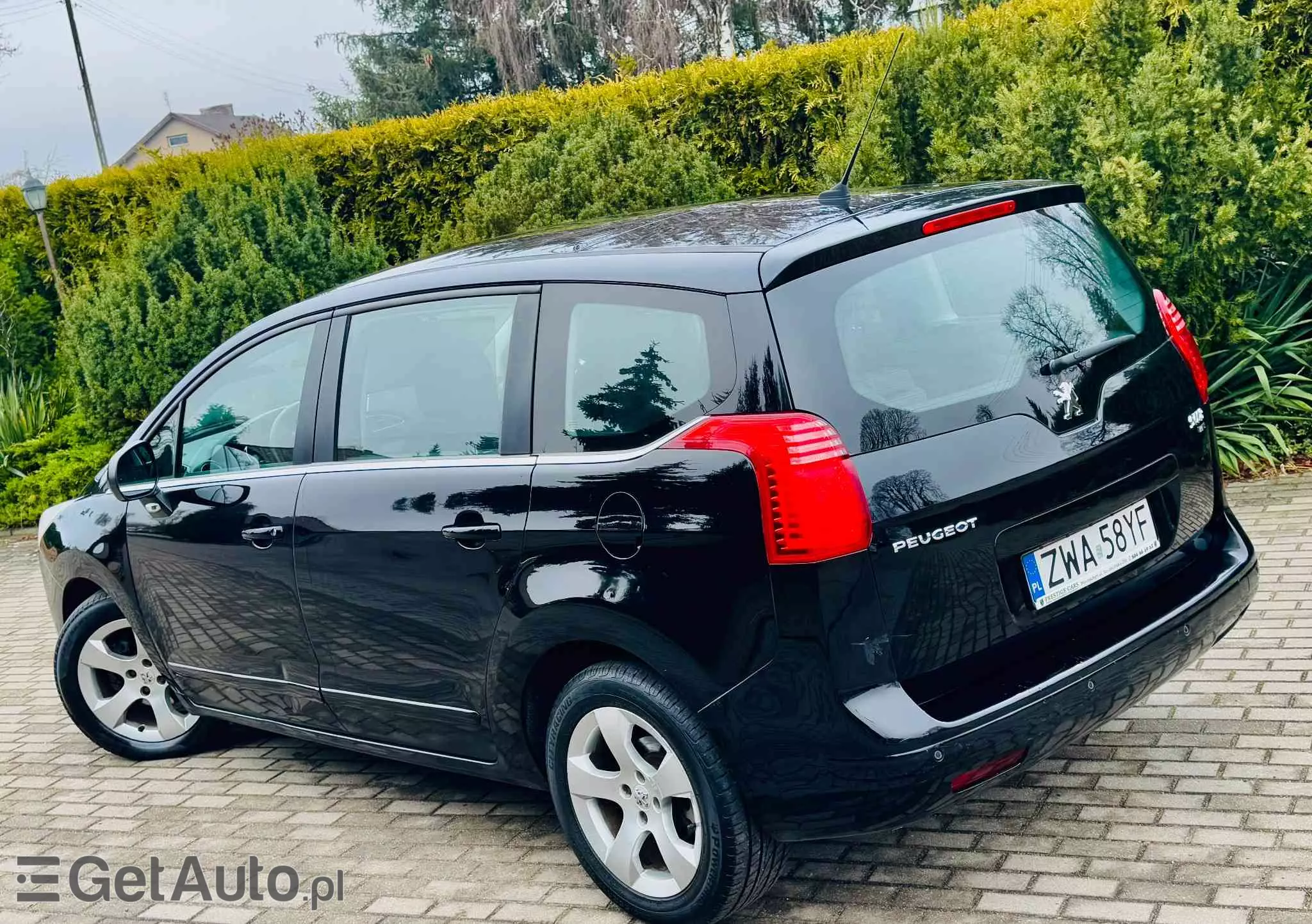 PEUGEOT 5008 1.6 e-HDi Active S&S 7os