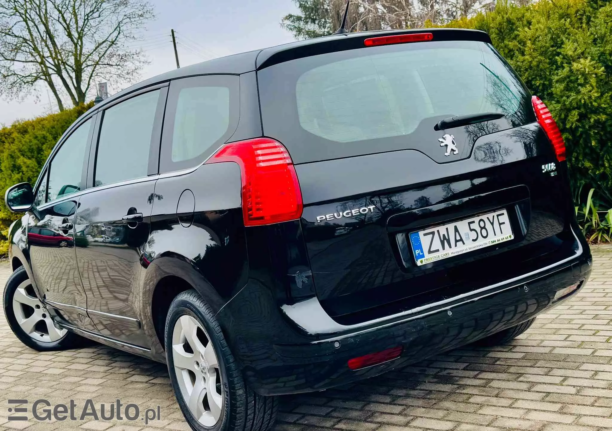 PEUGEOT 5008 1.6 e-HDi Active S&S 7os