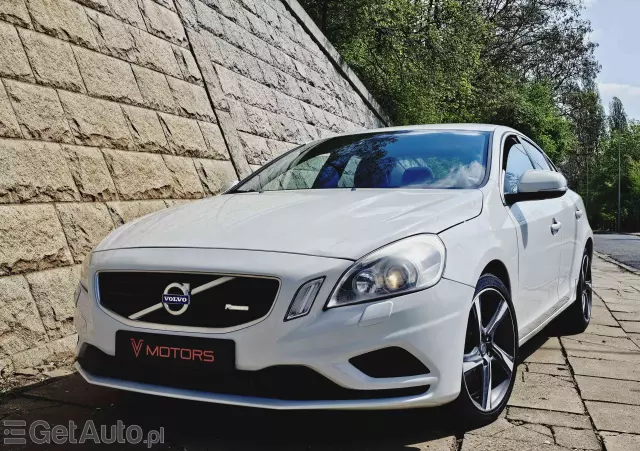 VOLVO S60 D3 R-Design