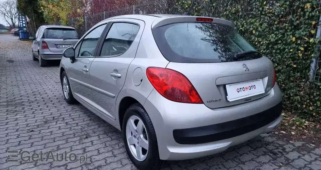 PEUGEOT 207 1.4 16V Trendy