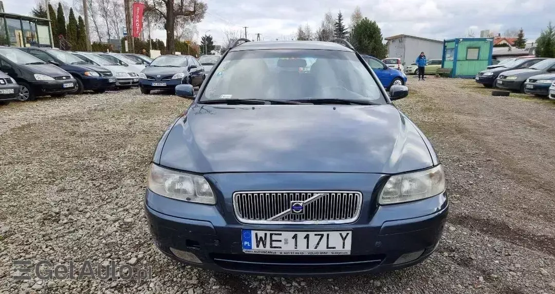 VOLVO V70 