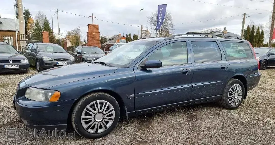 VOLVO V70 