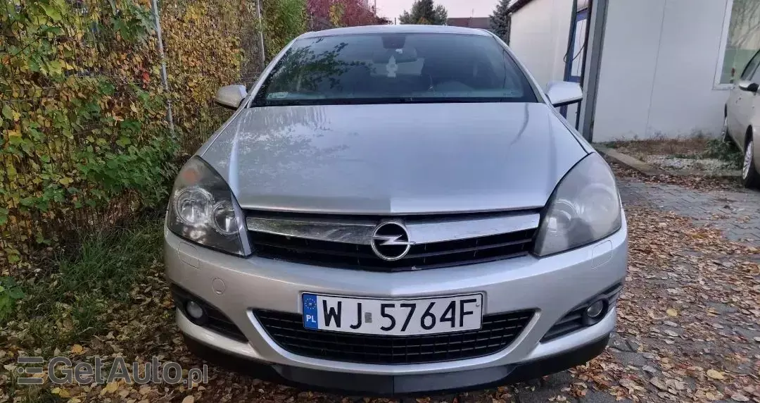 OPEL Astra III GTC 1.9 CDTI Cosmo