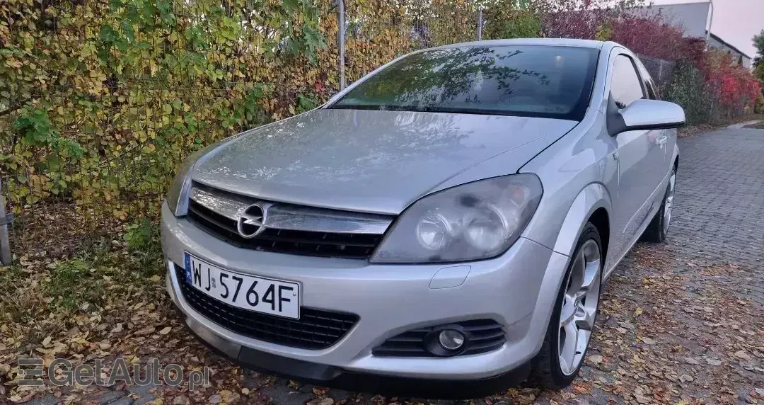 OPEL Astra III GTC 1.9 CDTI Cosmo