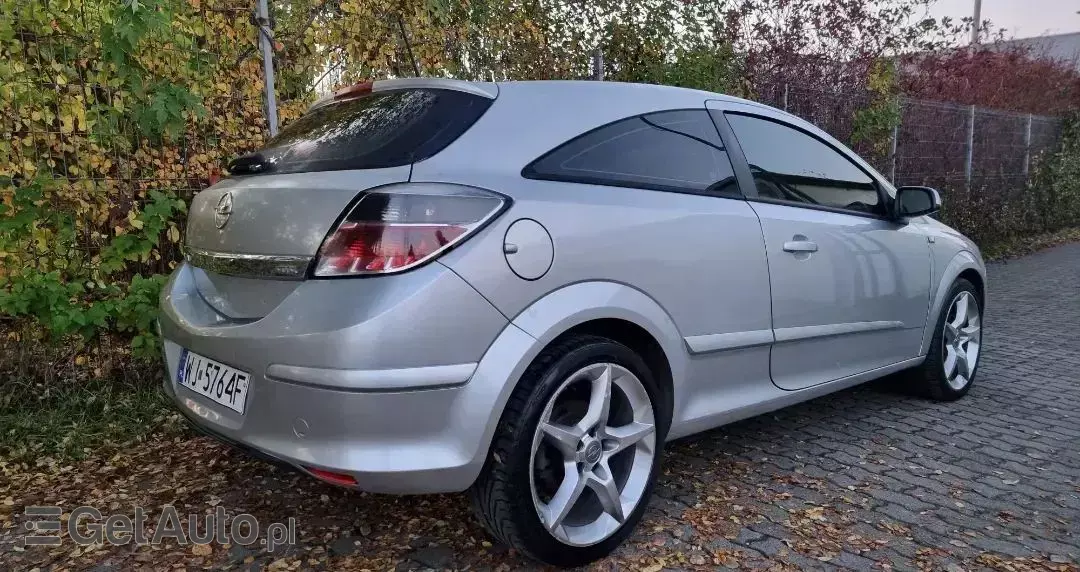 OPEL Astra III GTC 1.9 CDTI Cosmo