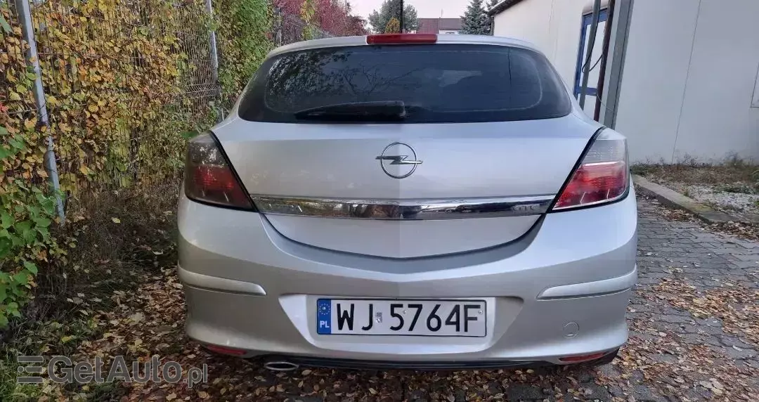 OPEL Astra III GTC 1.9 CDTI Cosmo