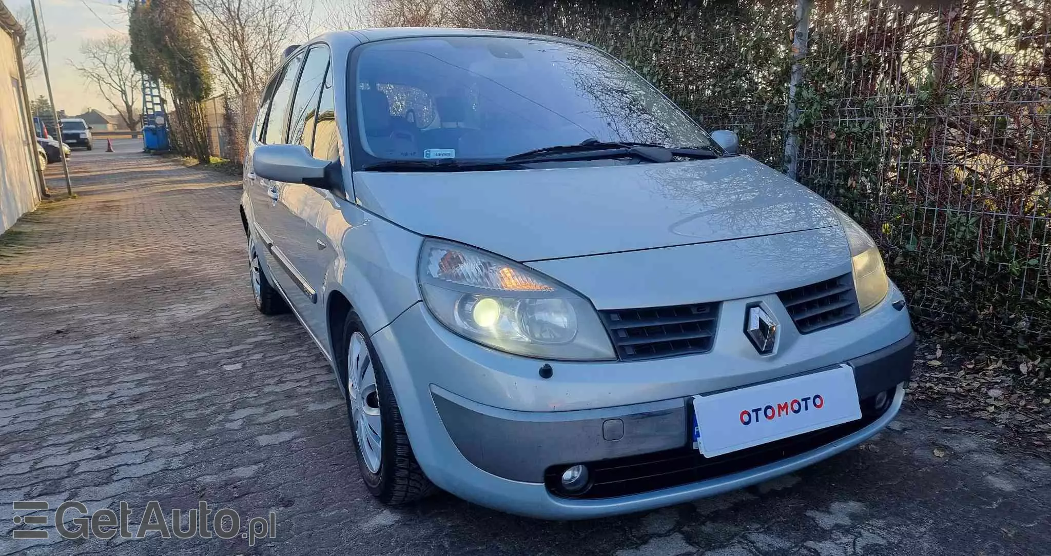 RENAULT Scenic 