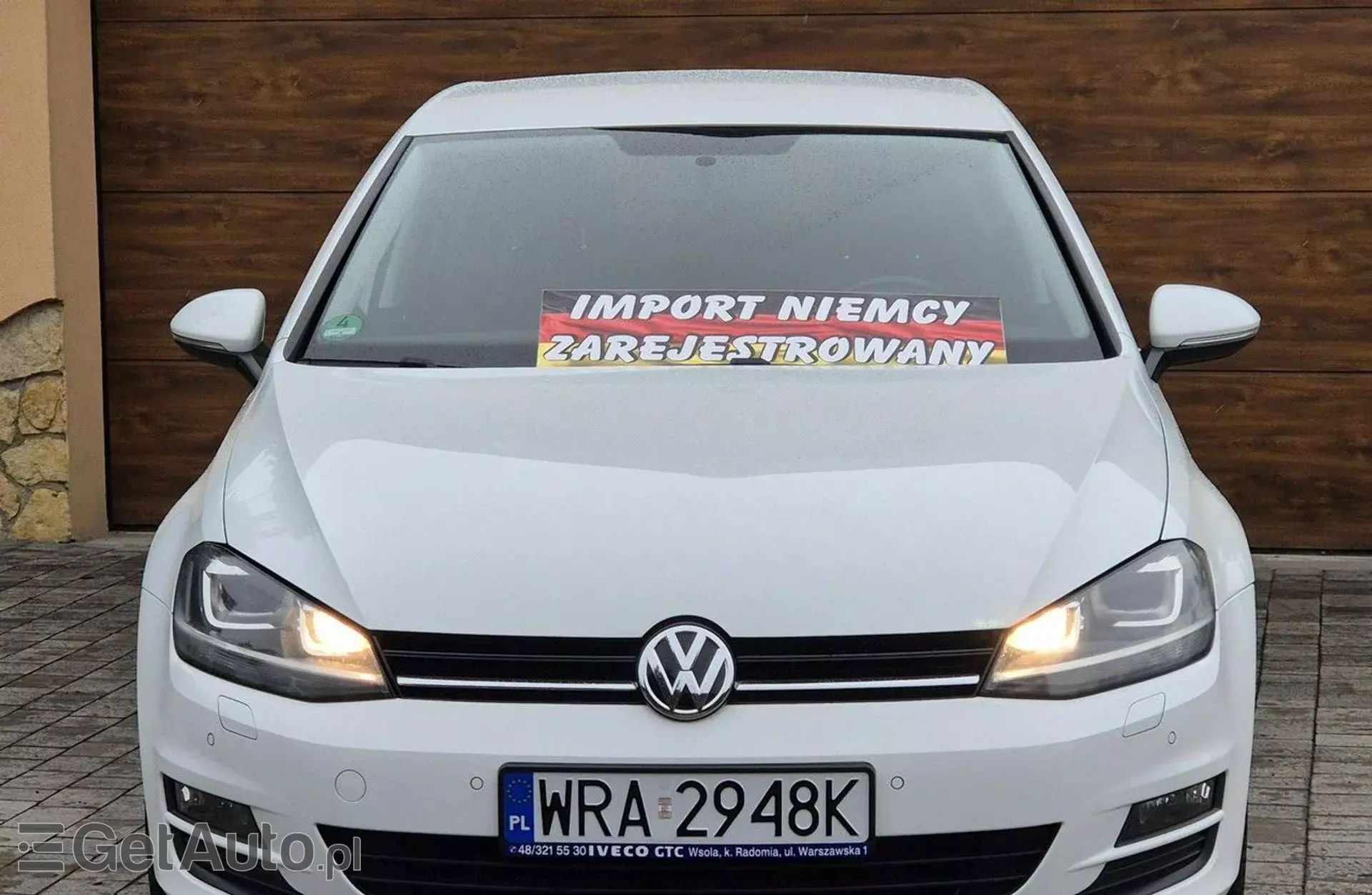 VOLKSWAGEN Golf 