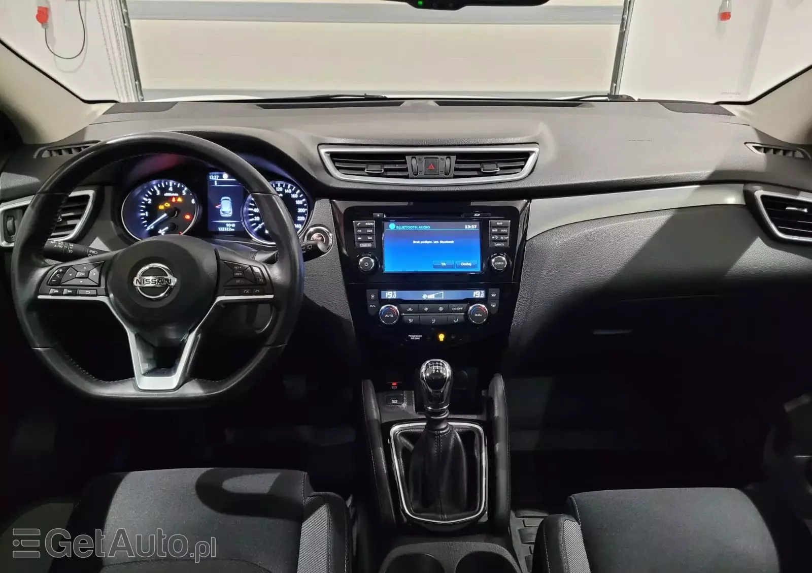 NISSAN Qashqai 1.2 DIG-T N-Vision EU6