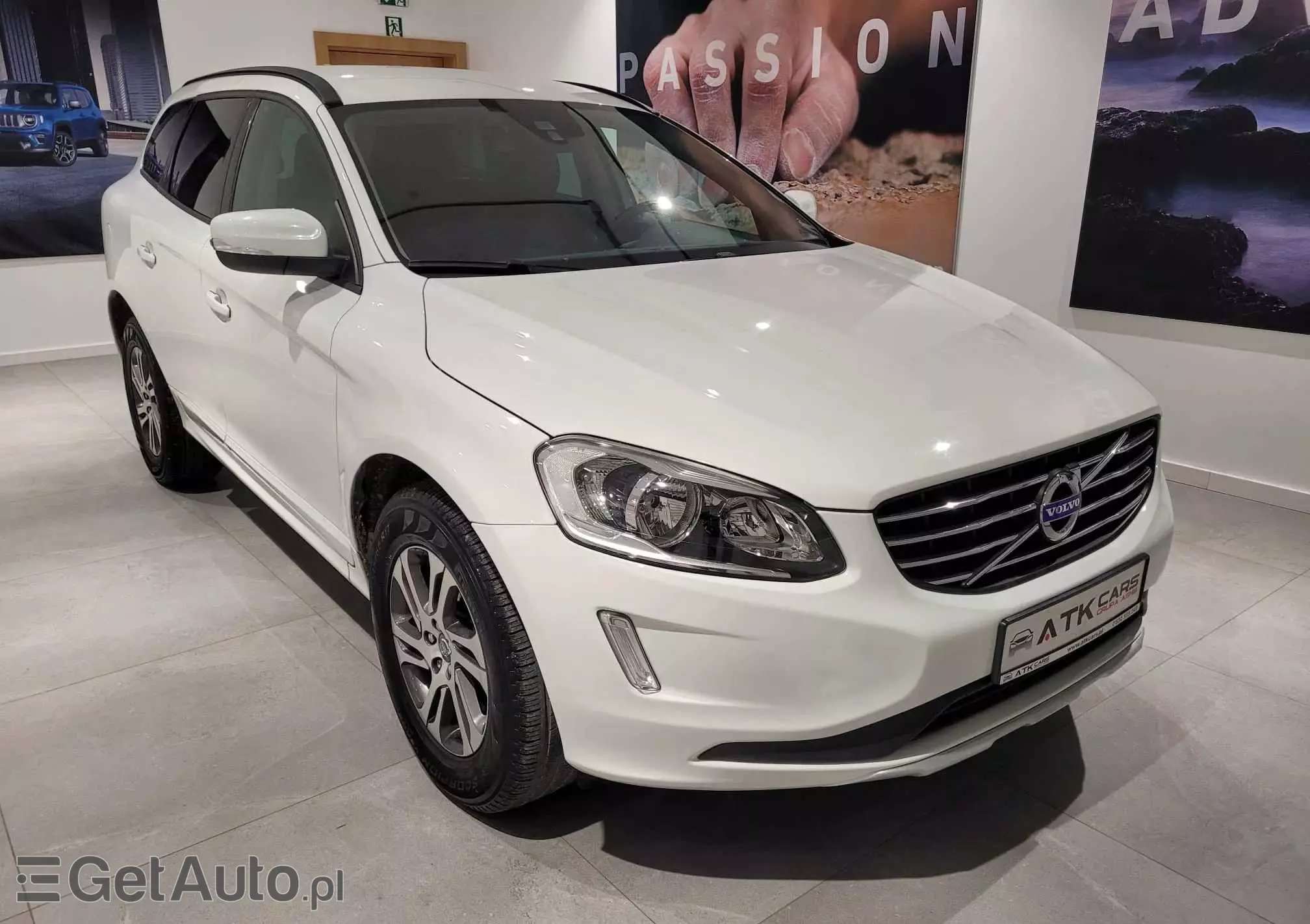 VOLVO XC 60 D4 Drive-E Momentum