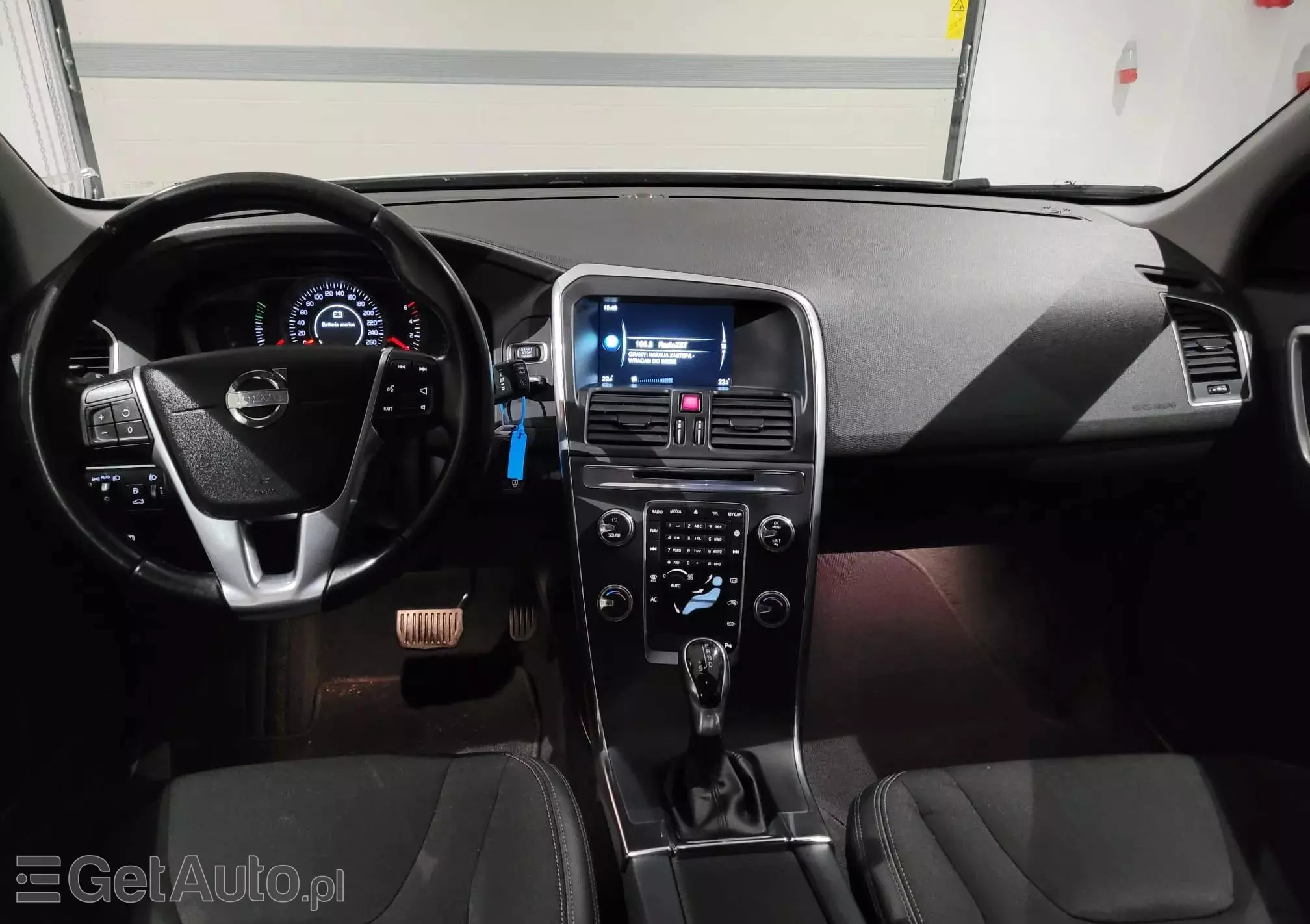 VOLVO XC 60 D4 Drive-E Momentum