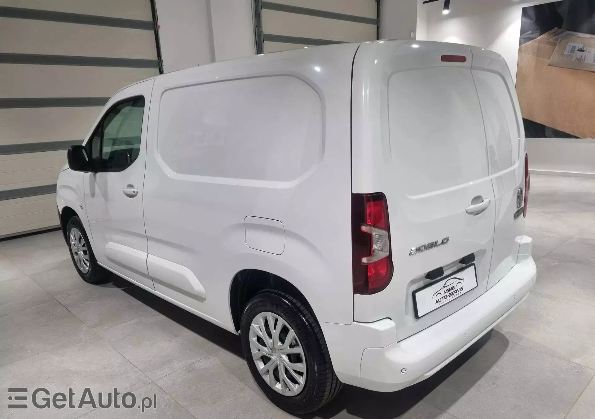 FIAT Fiat FIAT NEW DOBLO VAN L1 650 kg, Benzyna 1.2 110 KM 