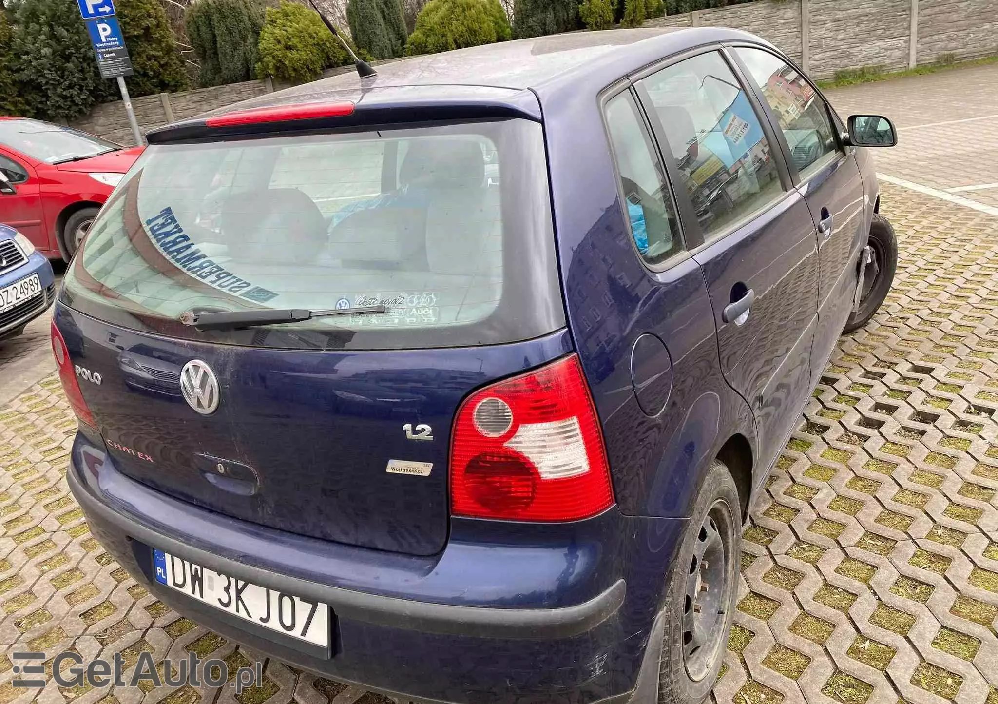 VOLKSWAGEN Polo 