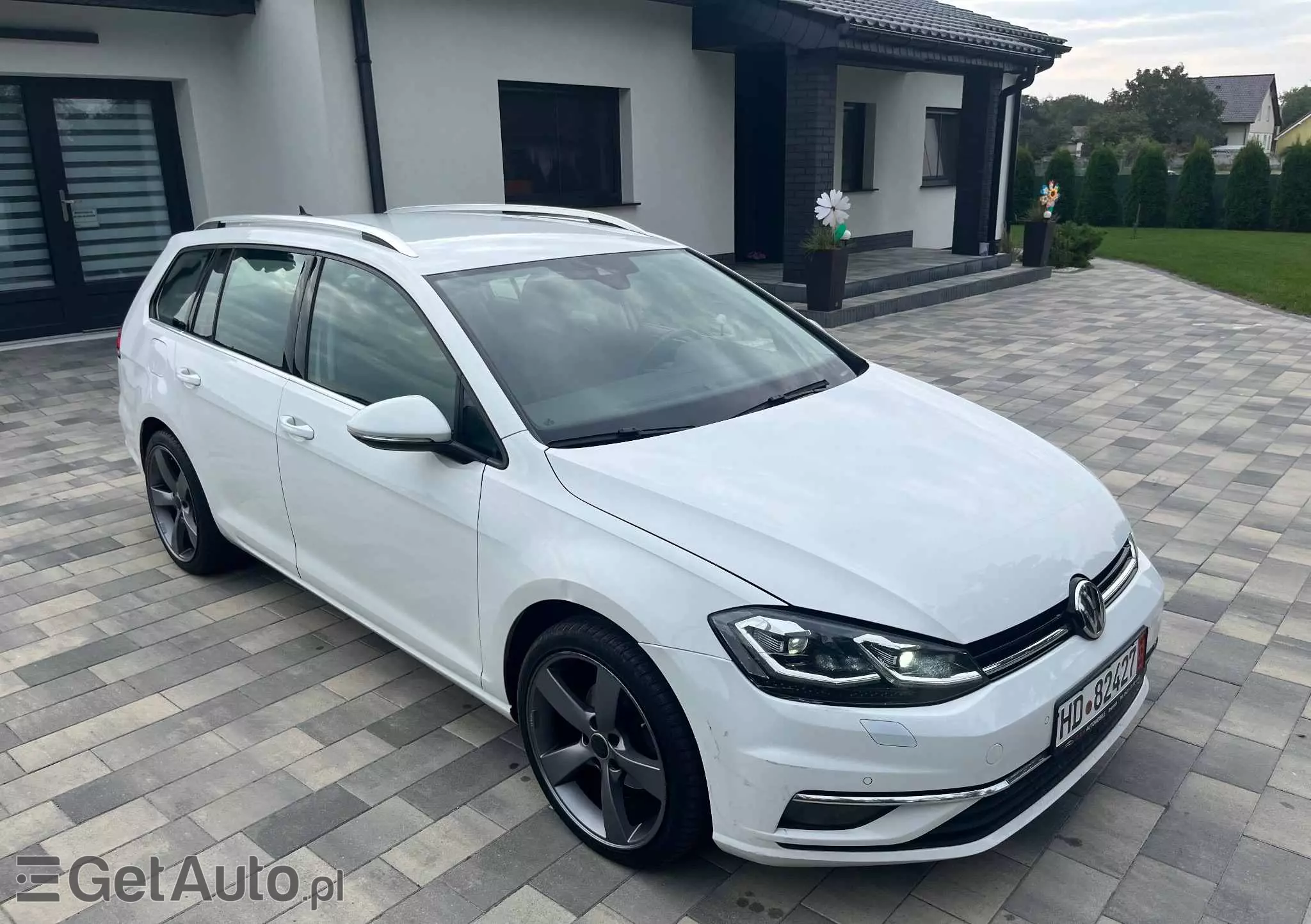 VOLKSWAGEN Golf Variant 2.0 TDI (BlueMotion Technology) DSG Highline