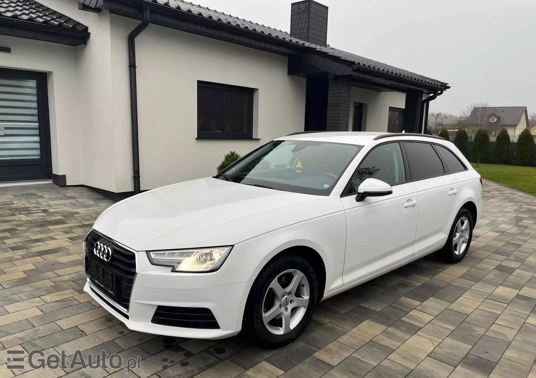 AUDI A4 2.0 TDI S tronic