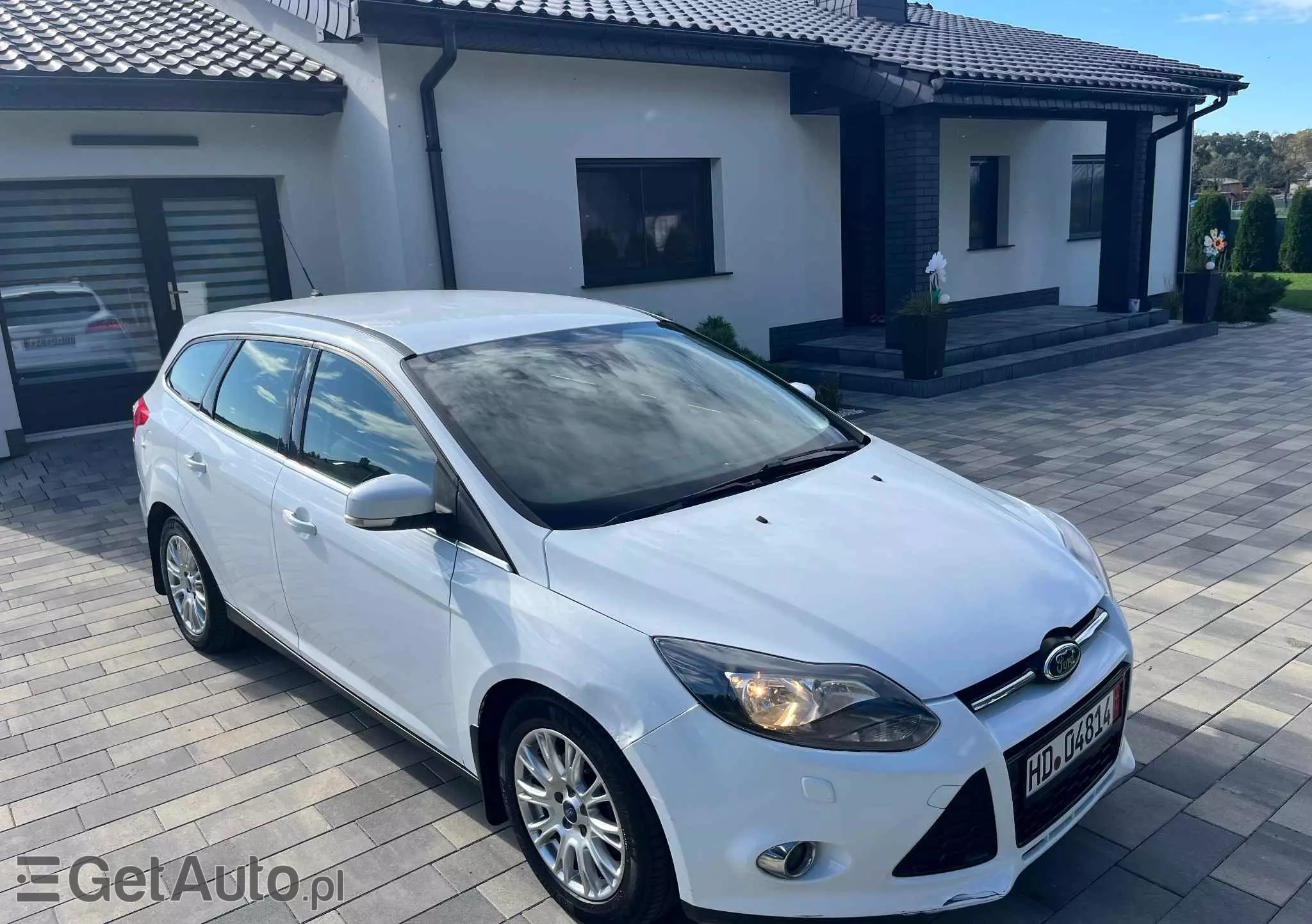 FORD Focus Turnier 1.6 TDCi ECOnetic 88g Start-Stopp-Sy Titanium