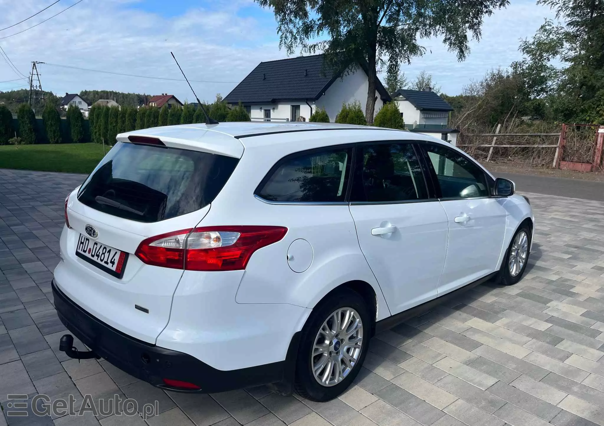 FORD Focus Turnier 1.6 TDCi ECOnetic 88g Start-Stopp-Sy Titanium