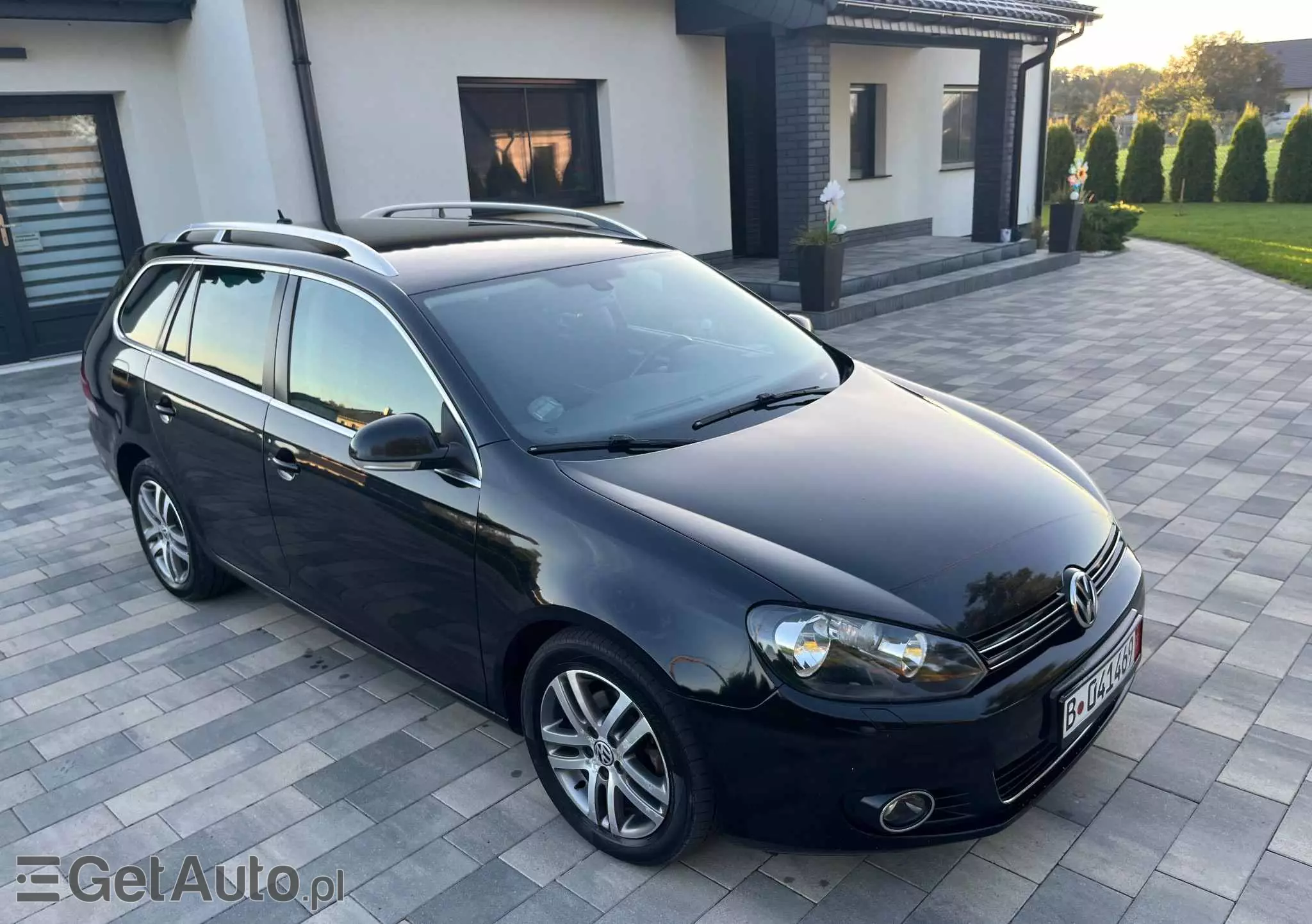 VOLKSWAGEN Golf Variant 1.6 TDI DPF DSG Highline