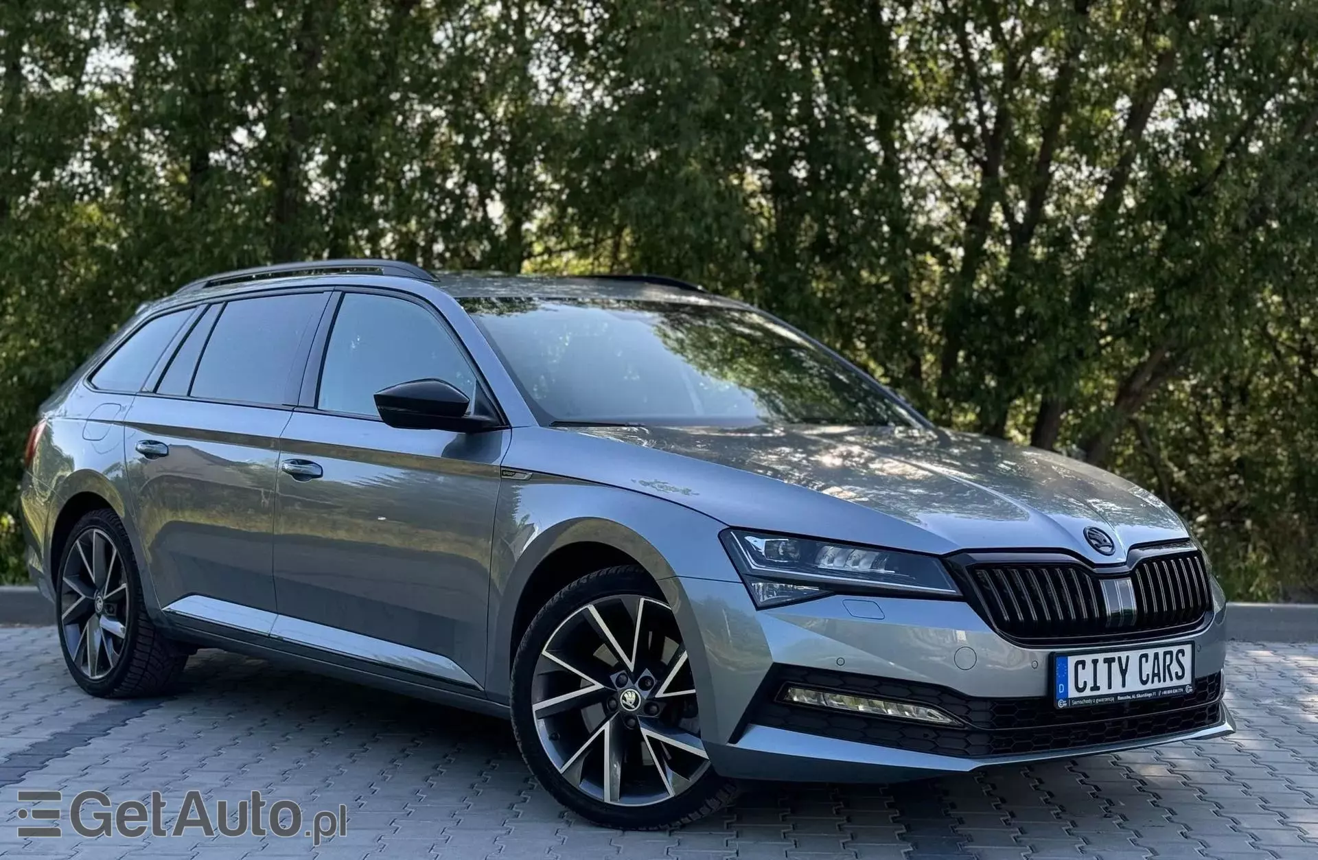 SKODA Superb 