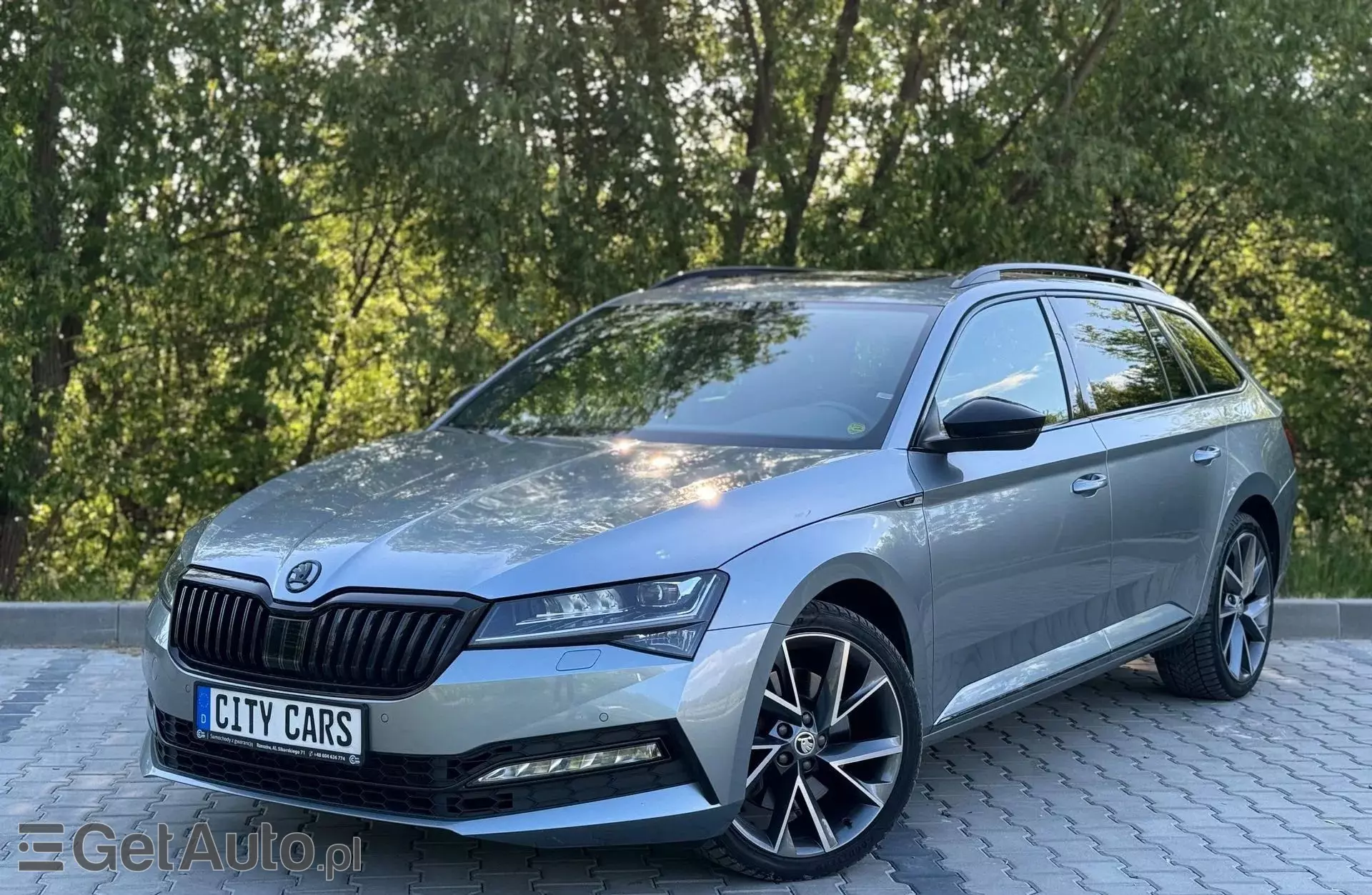 SKODA Superb 