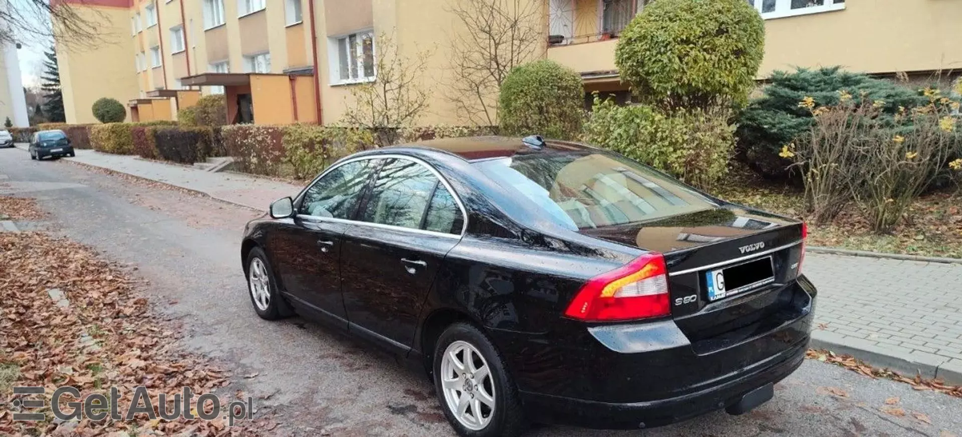 VOLVO S80 