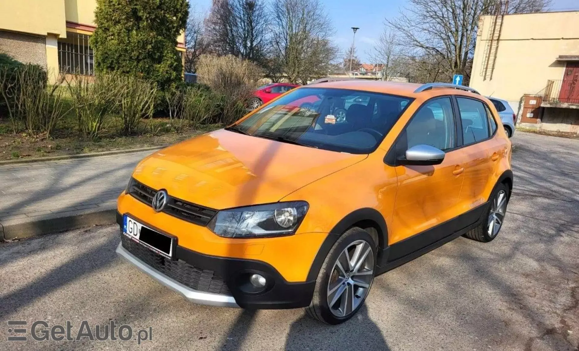 VOLKSWAGEN Polo 