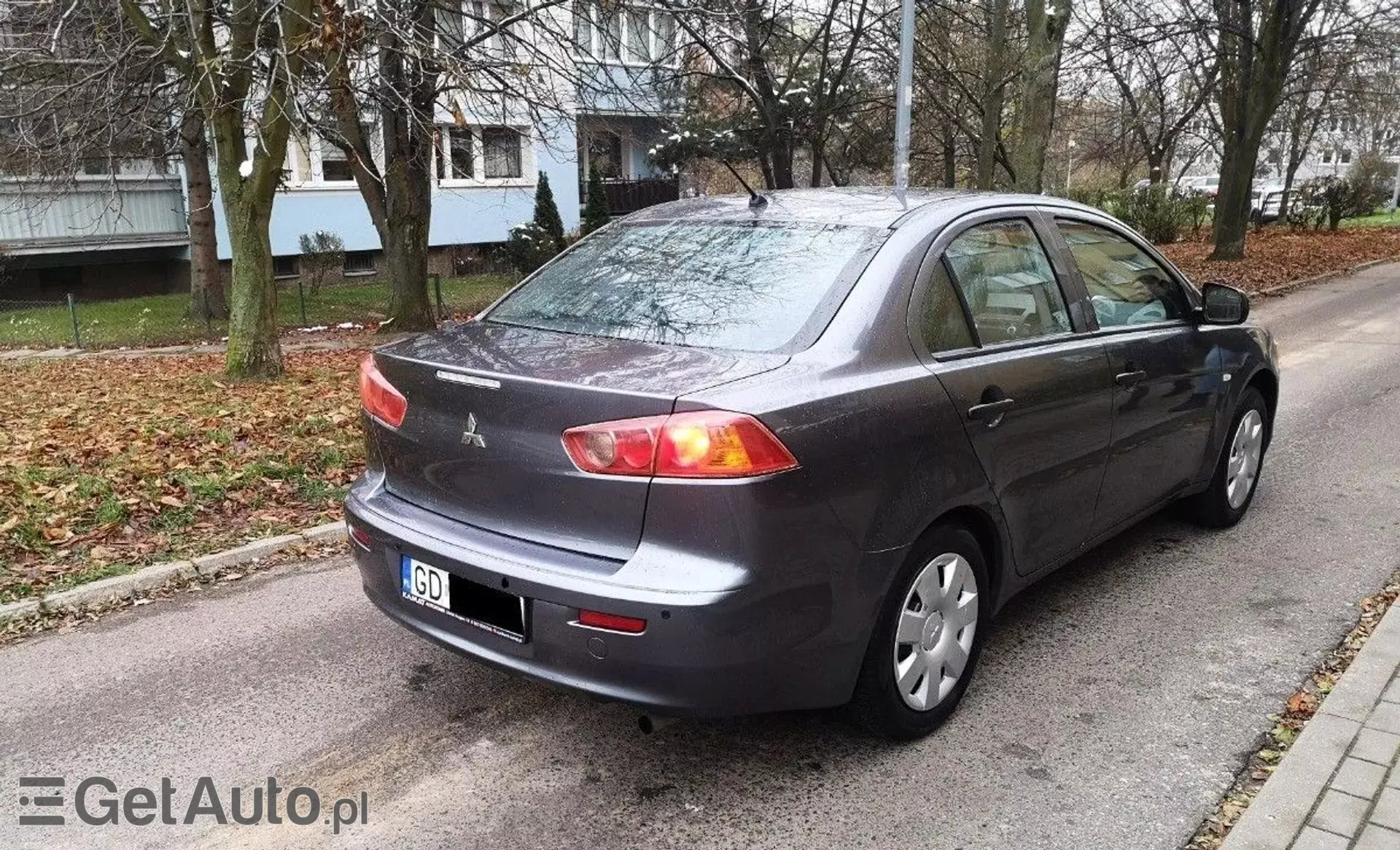 MITSUBISHI Lancer 