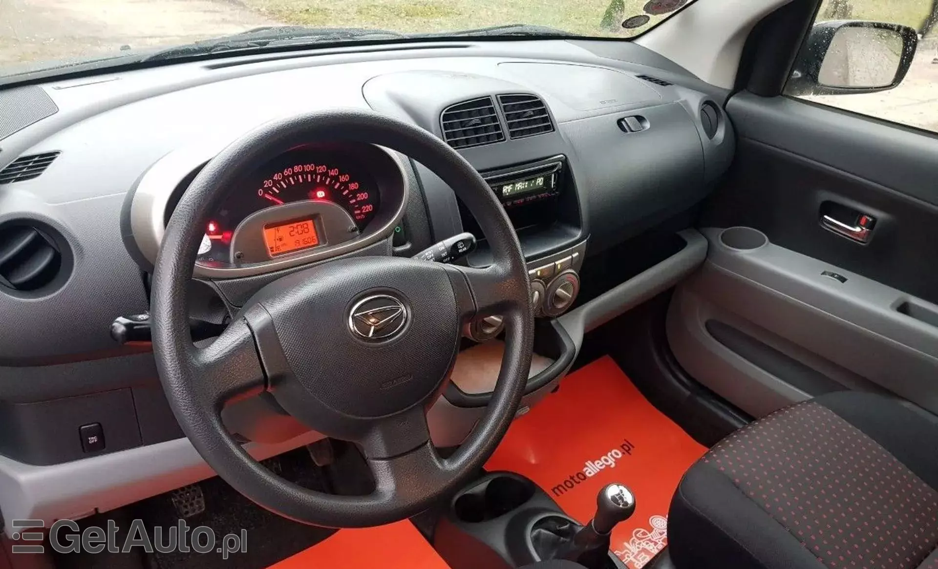 DAIHATSU Sirion 