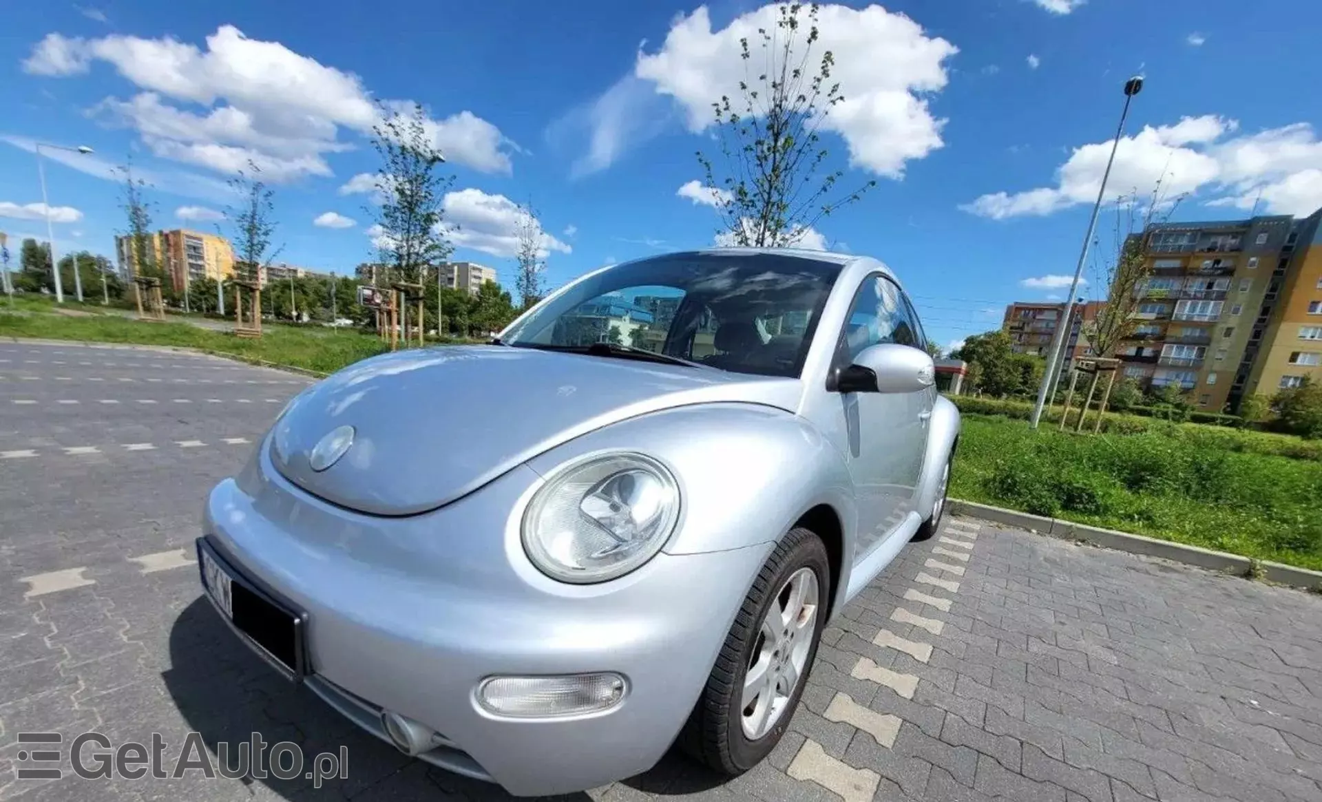 VOLKSWAGEN Beetle 1.6 (100 KM)