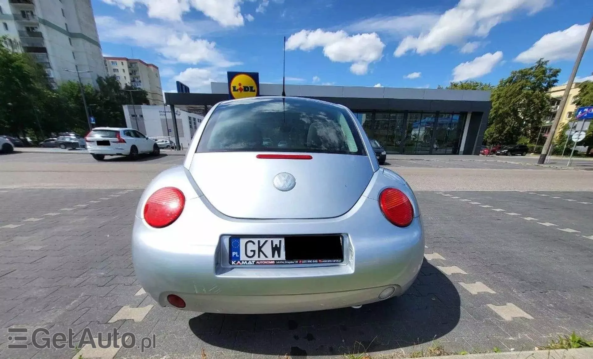 VOLKSWAGEN Beetle 1.6 (100 KM)