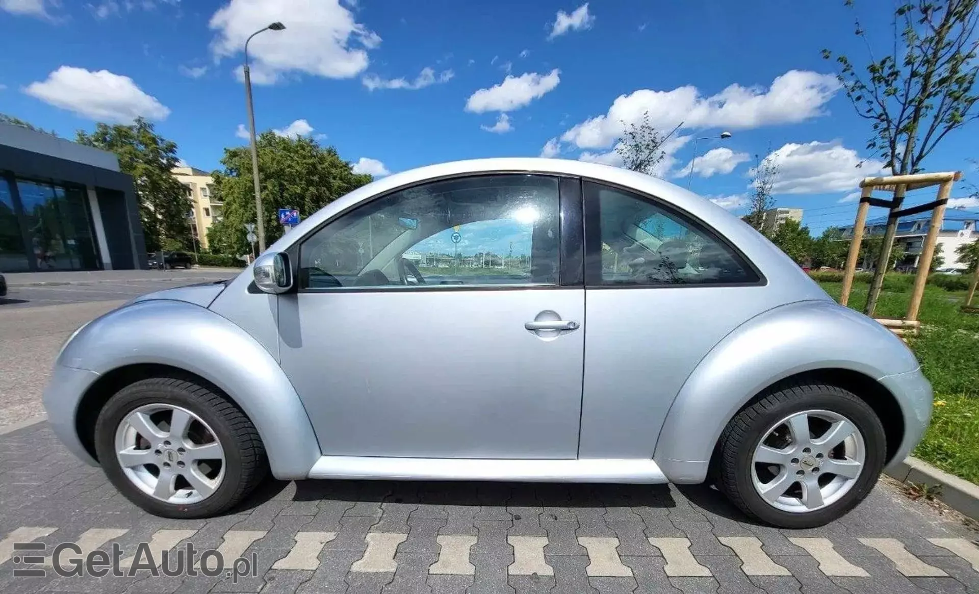 VOLKSWAGEN Beetle 1.6 (100 KM)