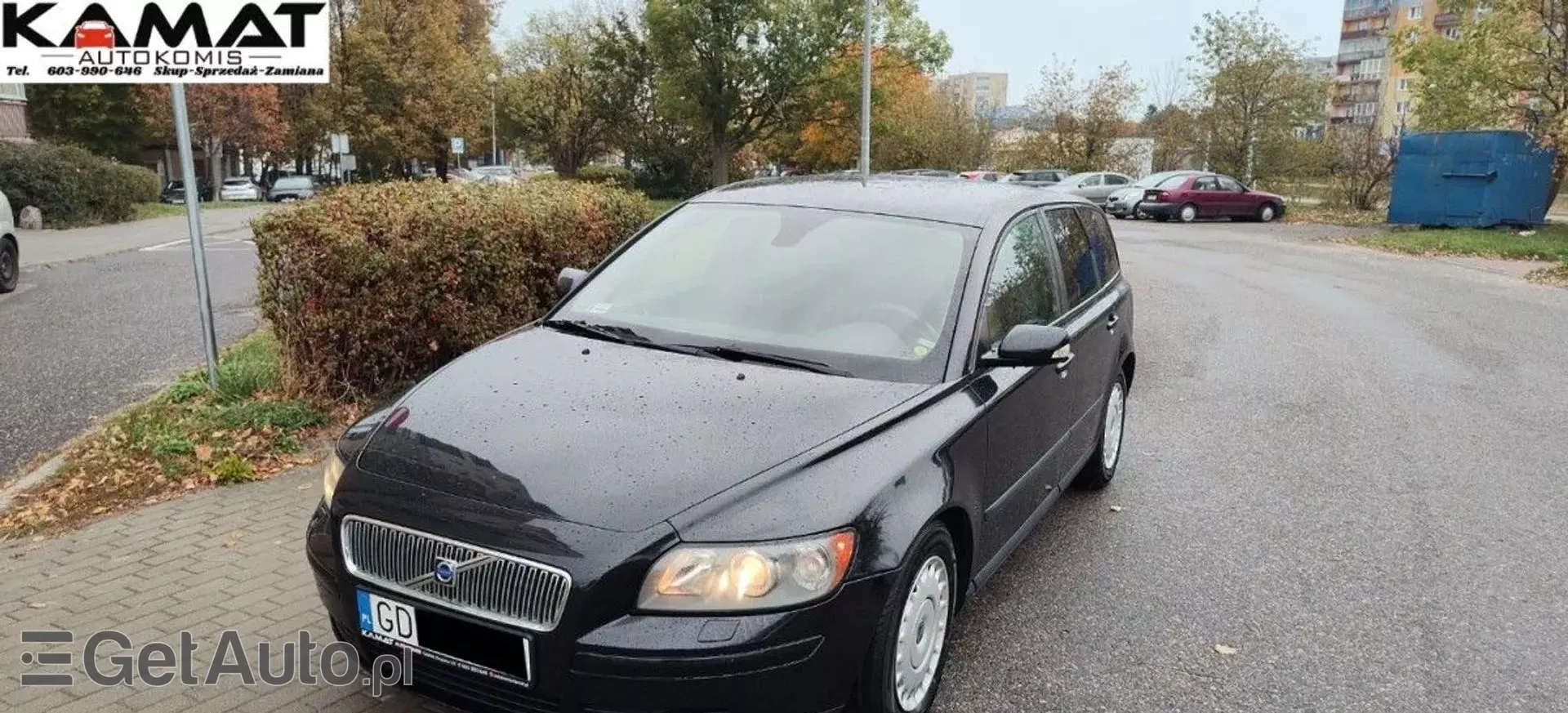 VOLVO V50 