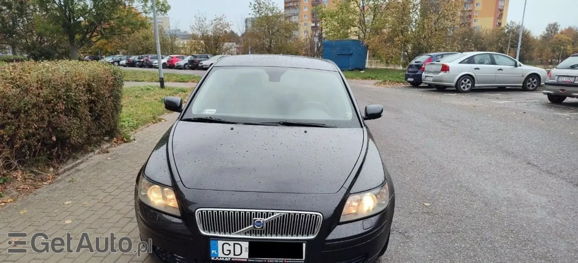 VOLVO V50 