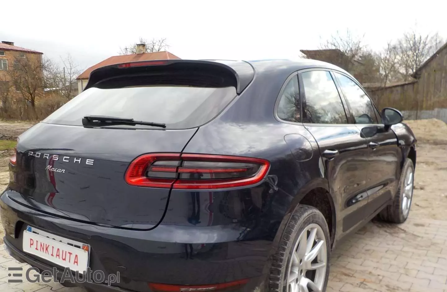 PORSCHE Macan 