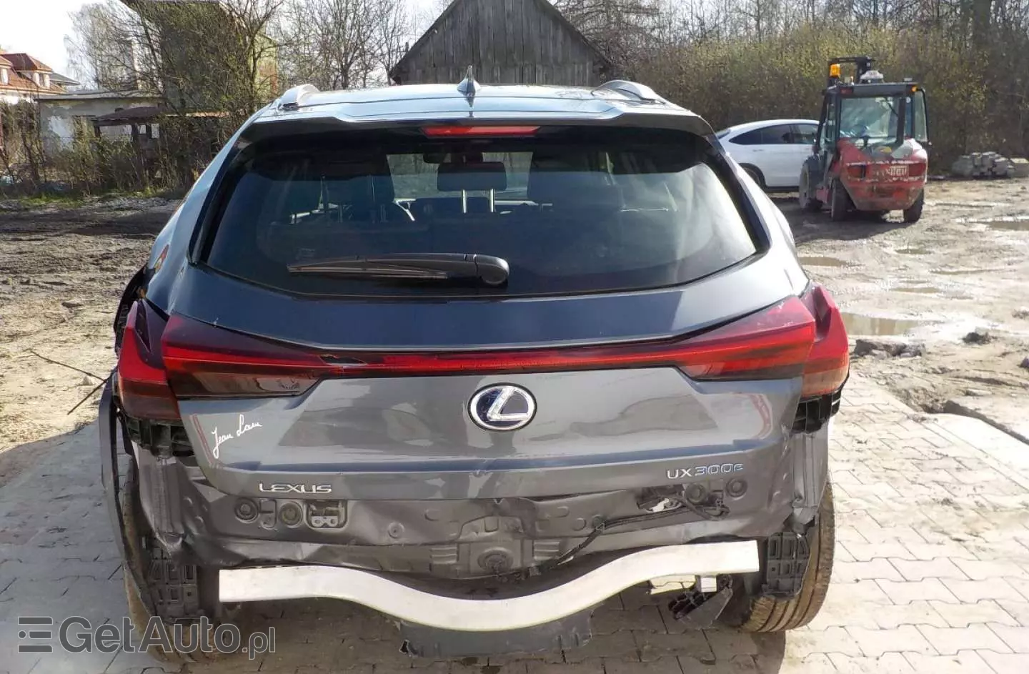 LEXUS UX 