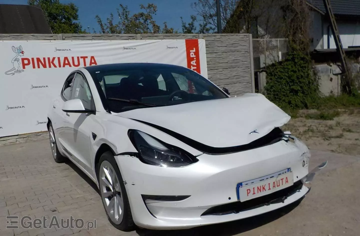 TESLA Model 3 