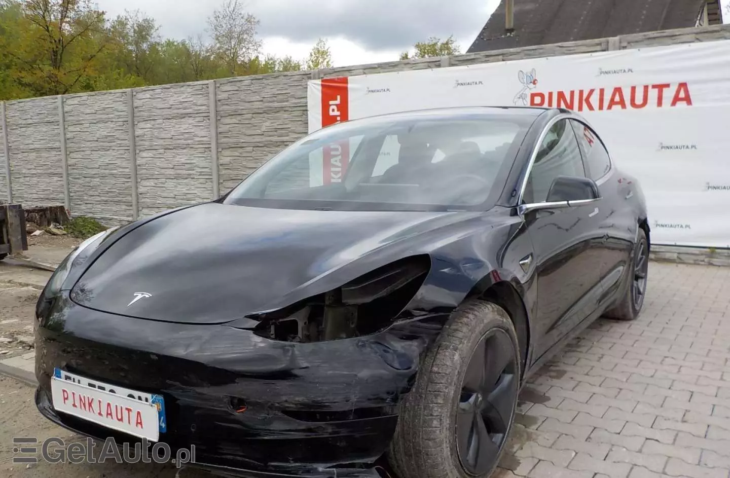 TESLA Model 3 Langstreckenbatterie Allradantrieb Dual Motor Performance