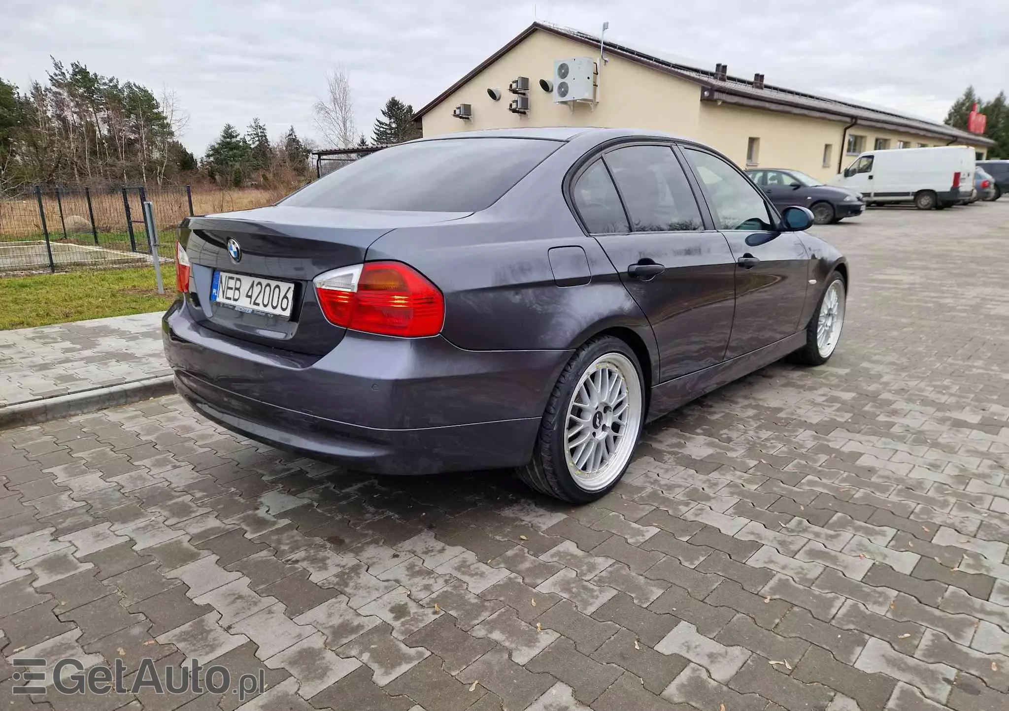 BMW Seria 3 318i