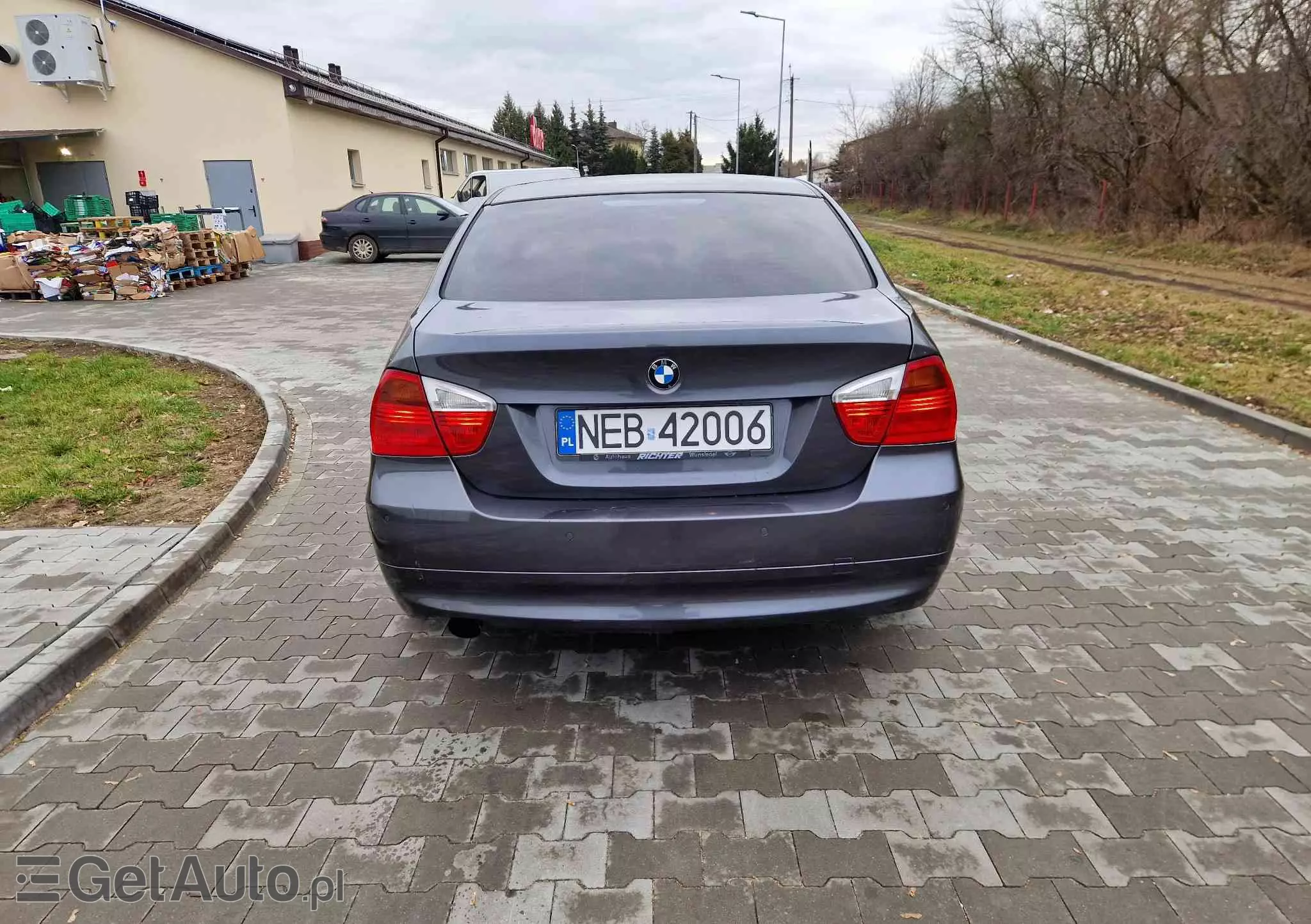 BMW Seria 3 318i