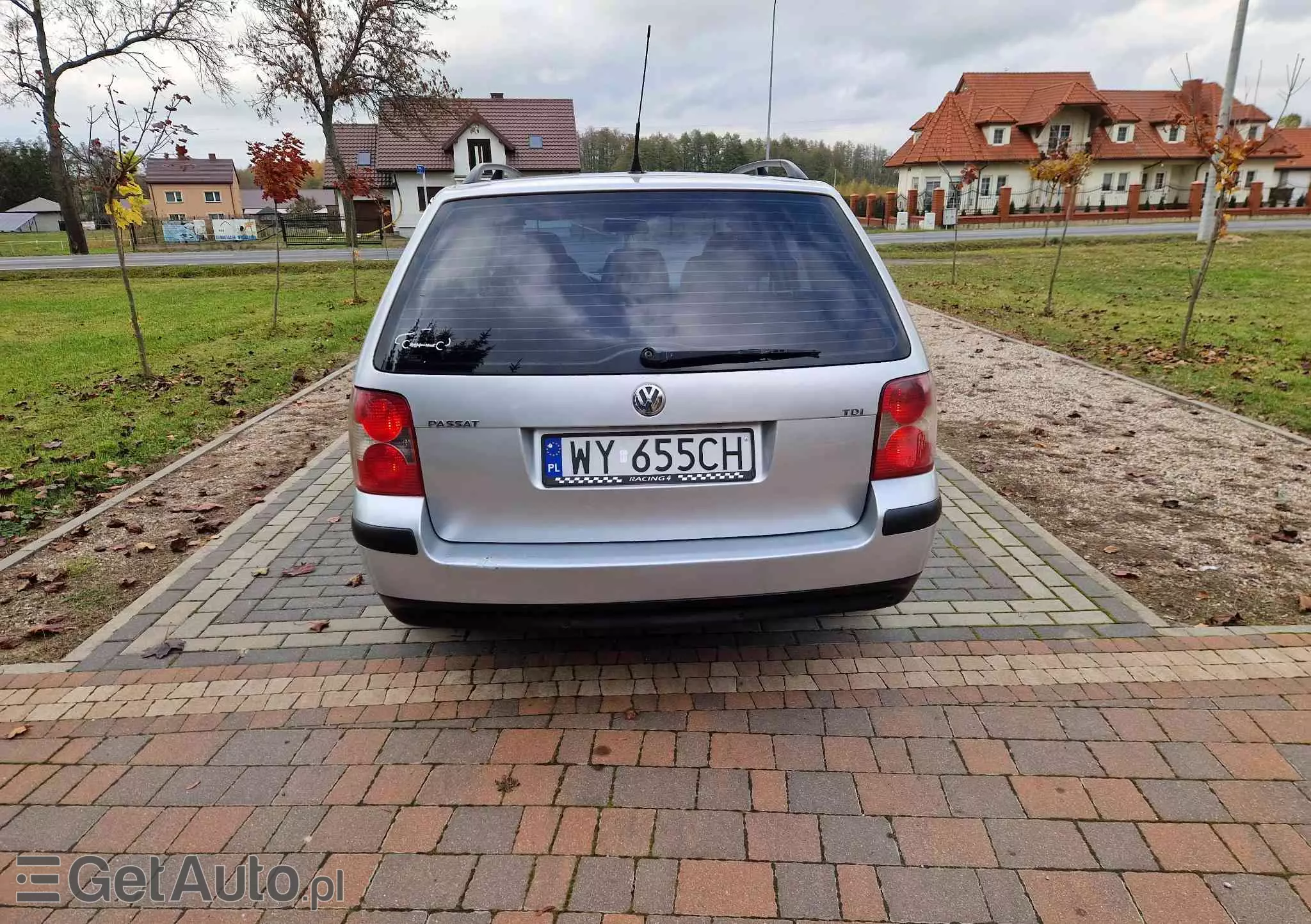 VOLKSWAGEN Passat 1.9 TDI Basis Tiptr