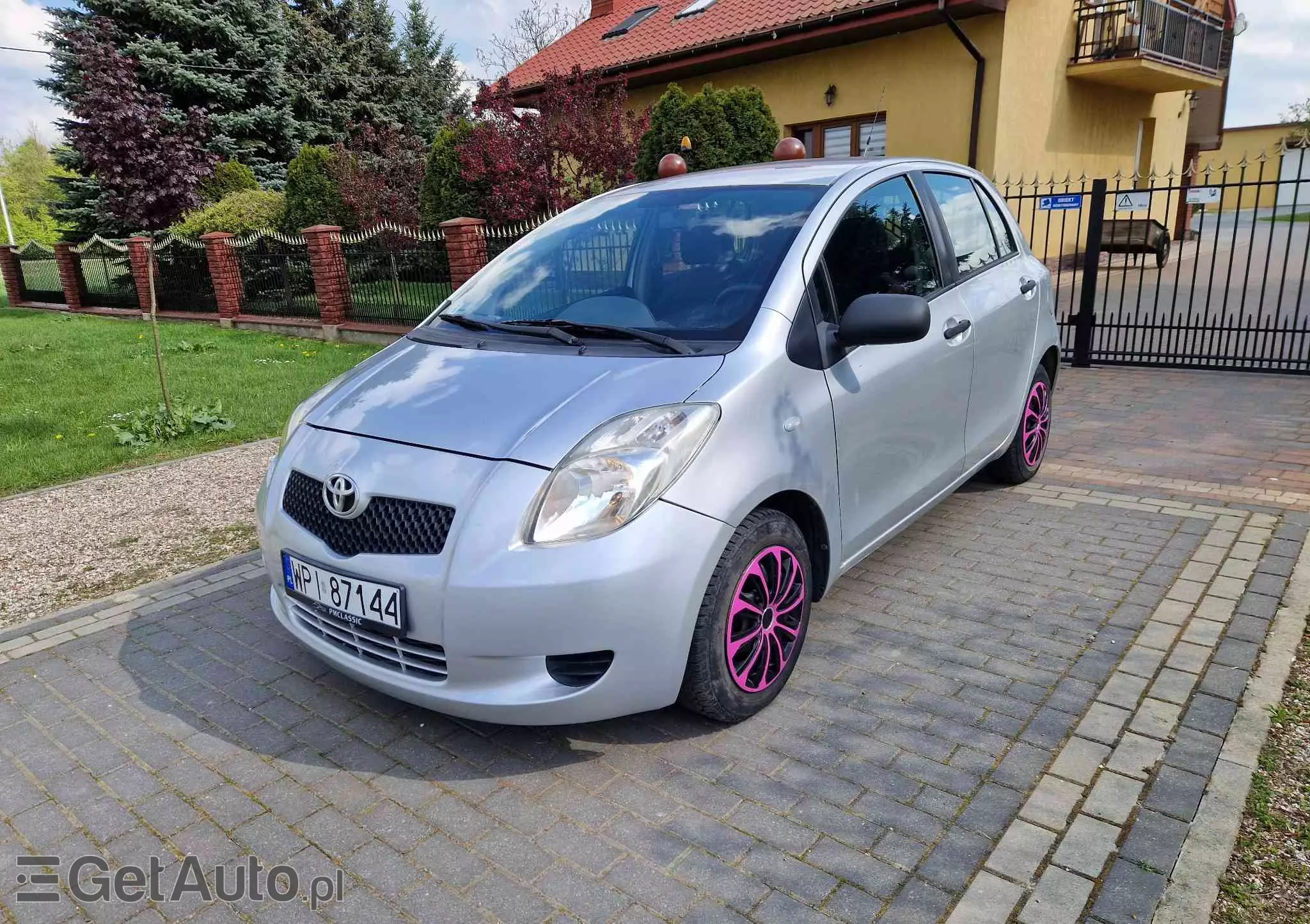 TOYOTA Yaris 1.0 Terra