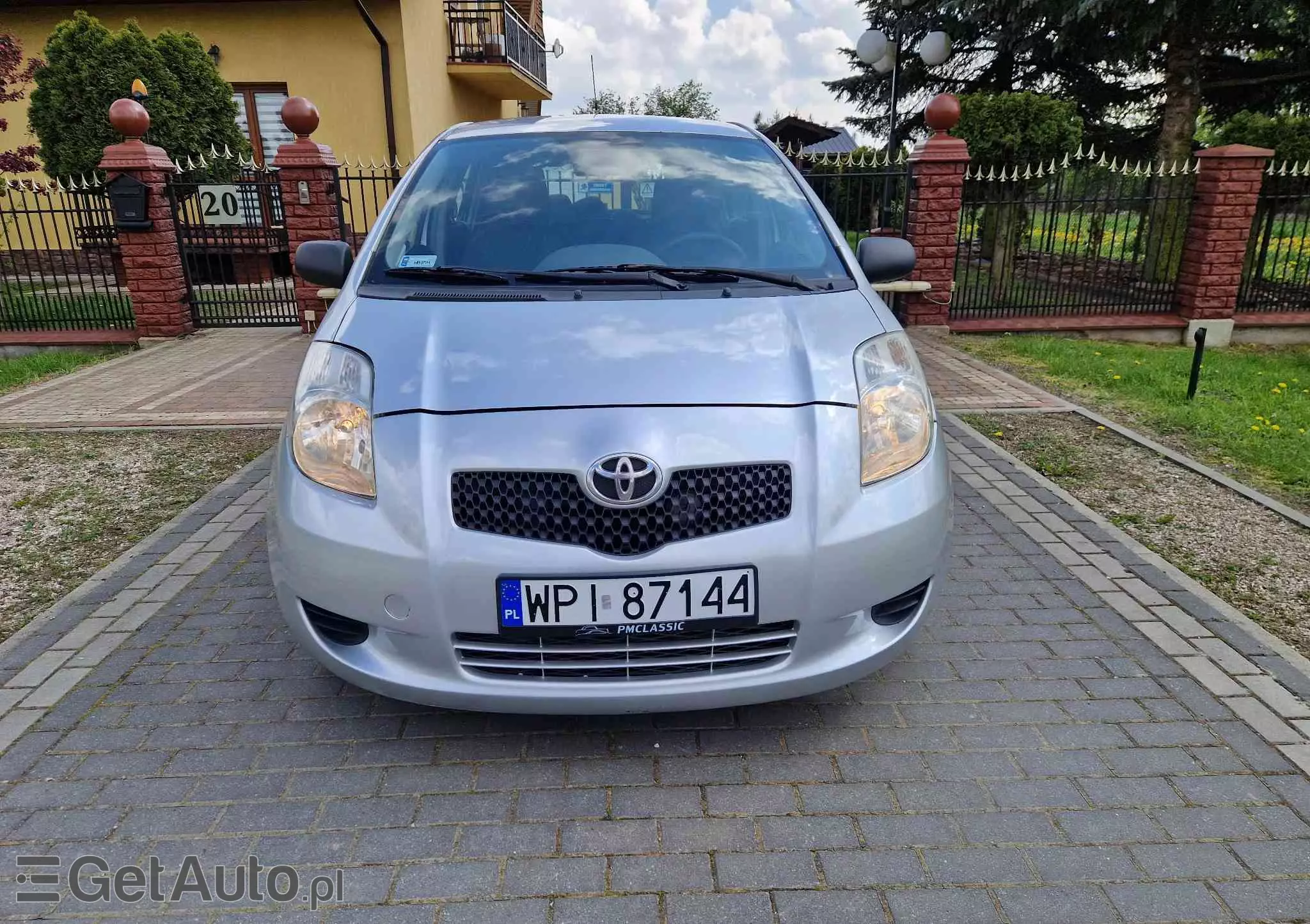 TOYOTA Yaris 1.0 Terra