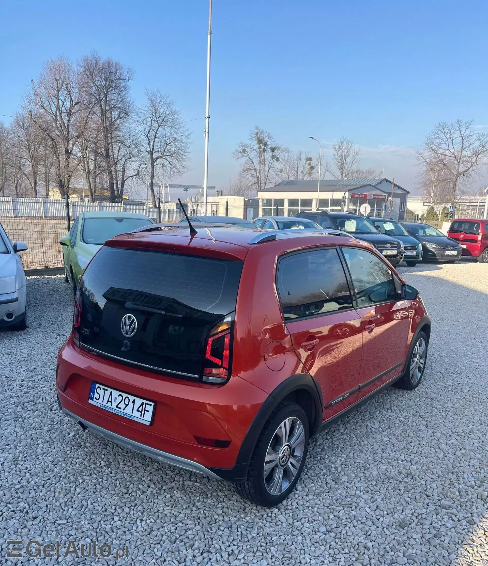 VOLKSWAGEN Up! 