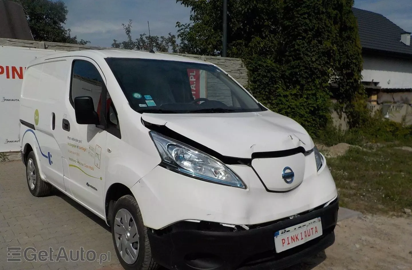 NISSAN E-NV200 