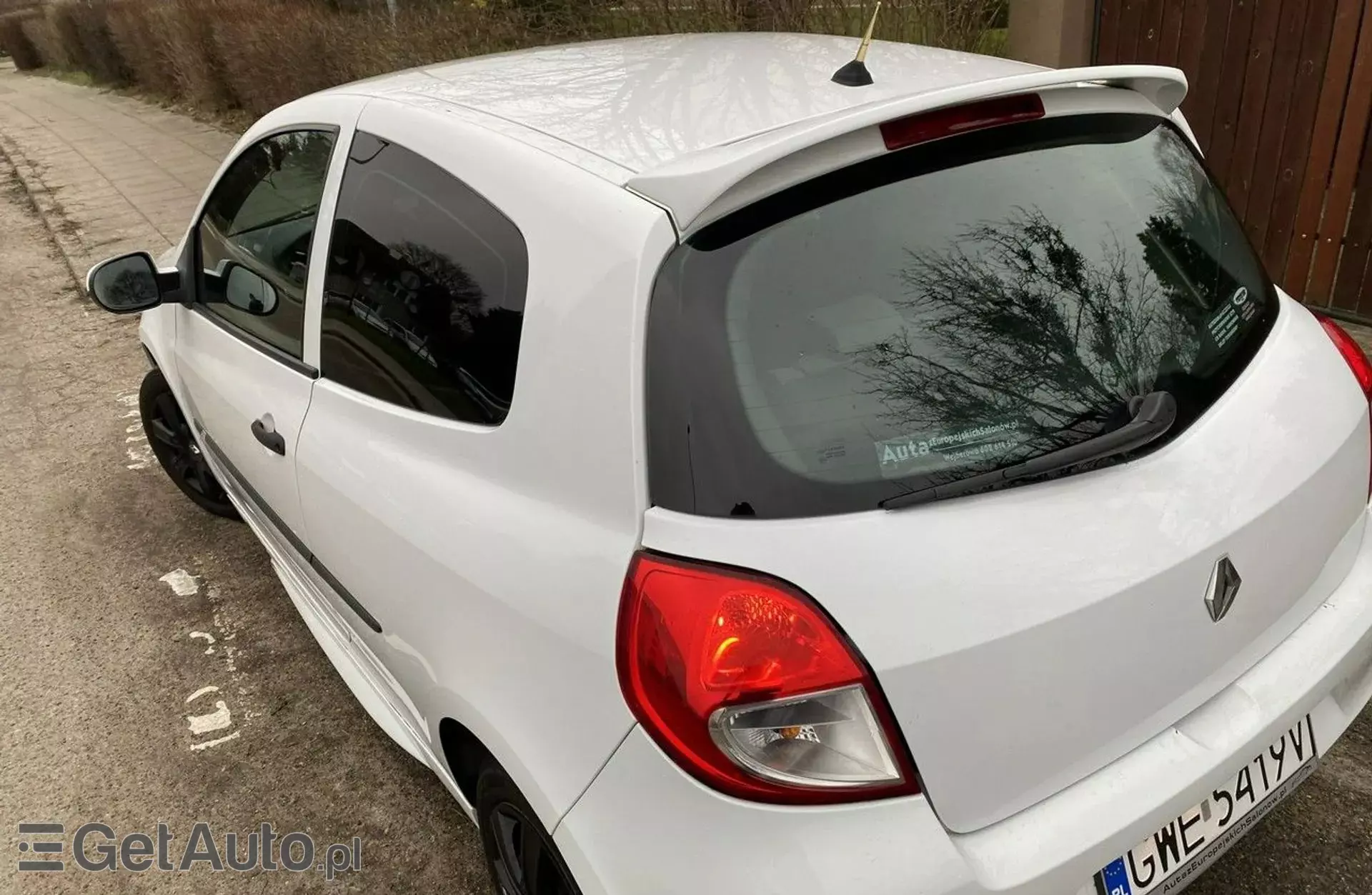 RENAULT Clio 