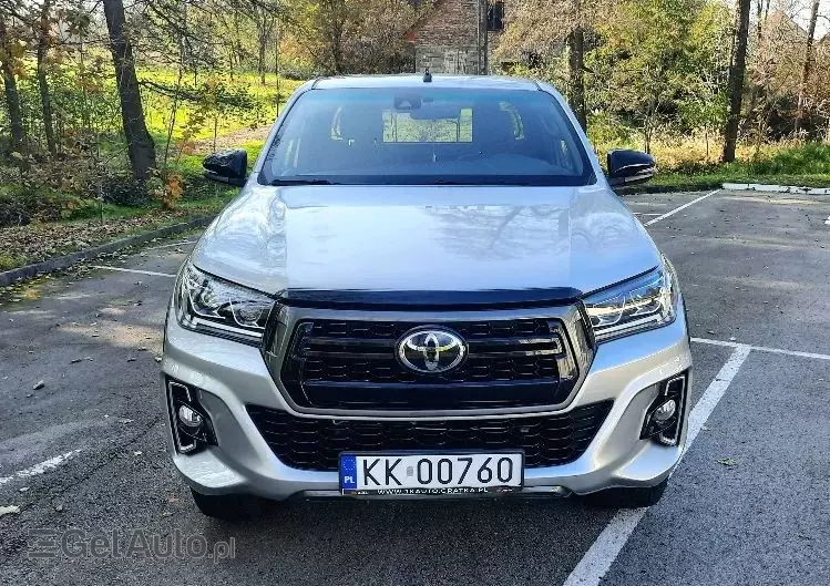 TOYOTA Hilux 2.4 D-4D Double Cab Selection 4x4