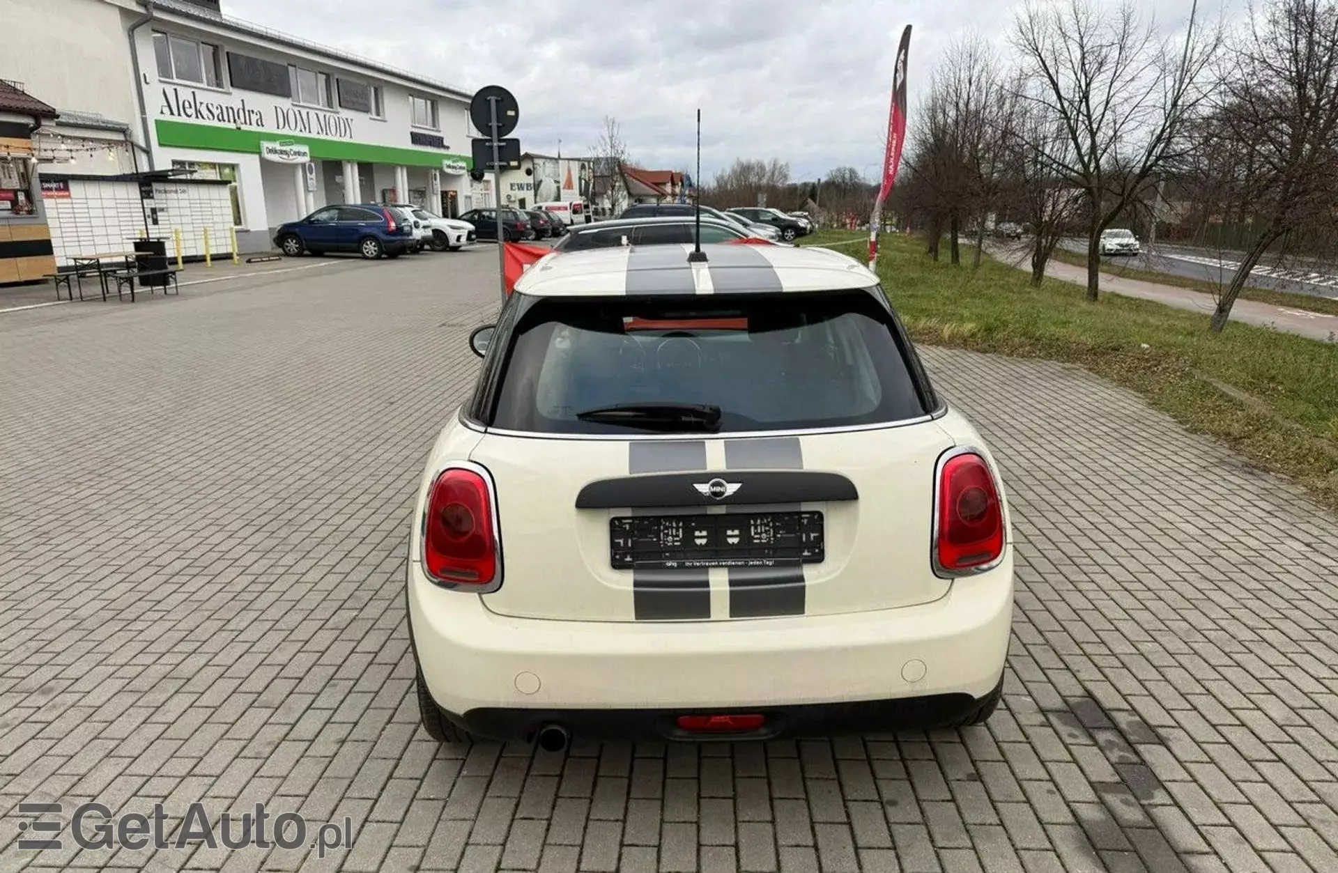 MINI ONE 