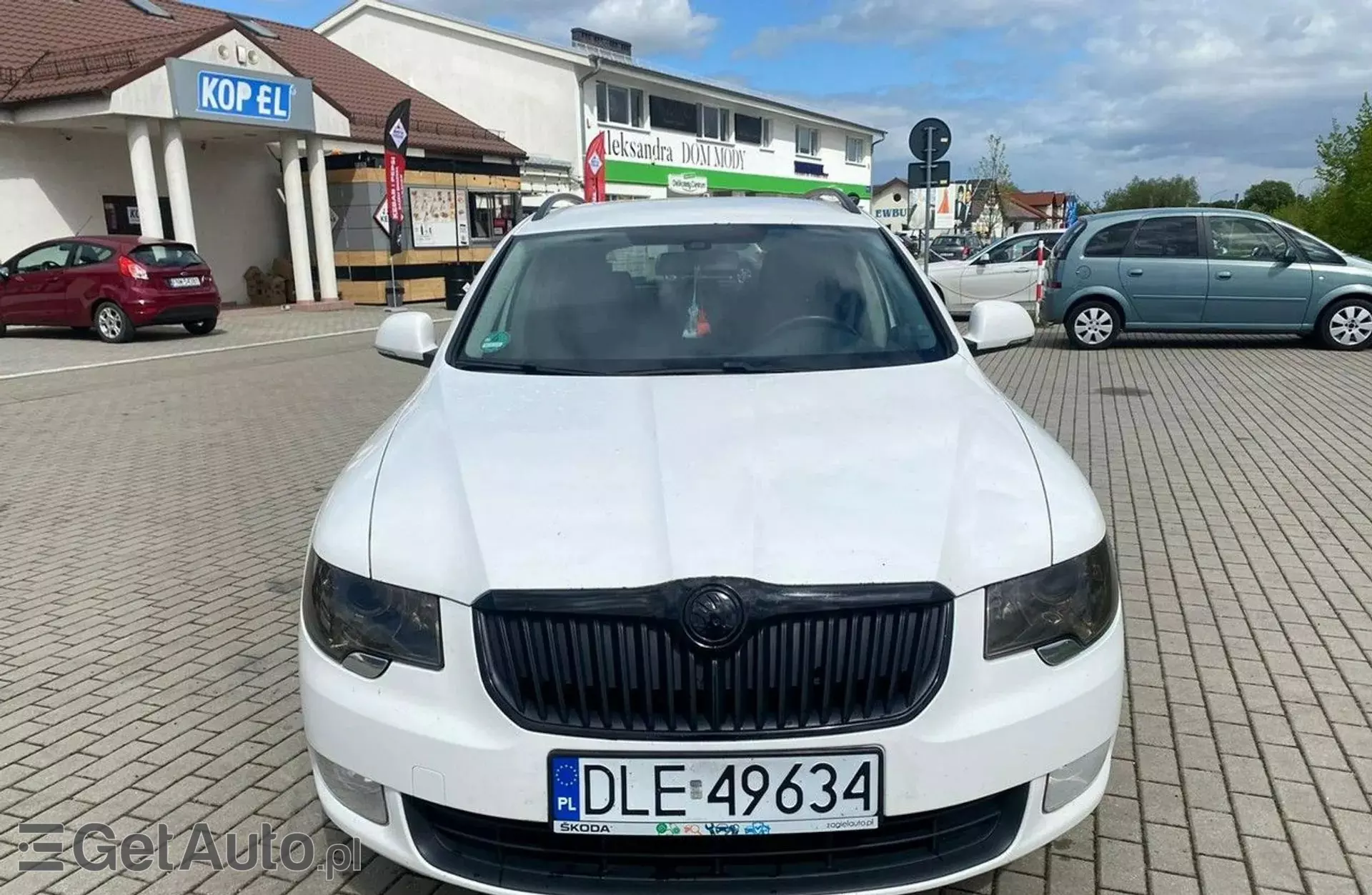 SKODA Superb 